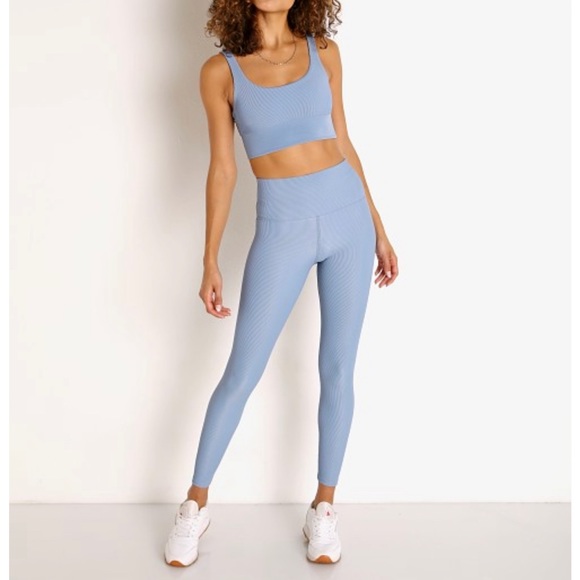 COPY - Beach Riot Workout Set Slate S/XS - Picture 2 of 11